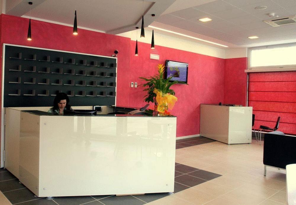 Silver Residence Hotel Bagnolo in Piano Exterior foto